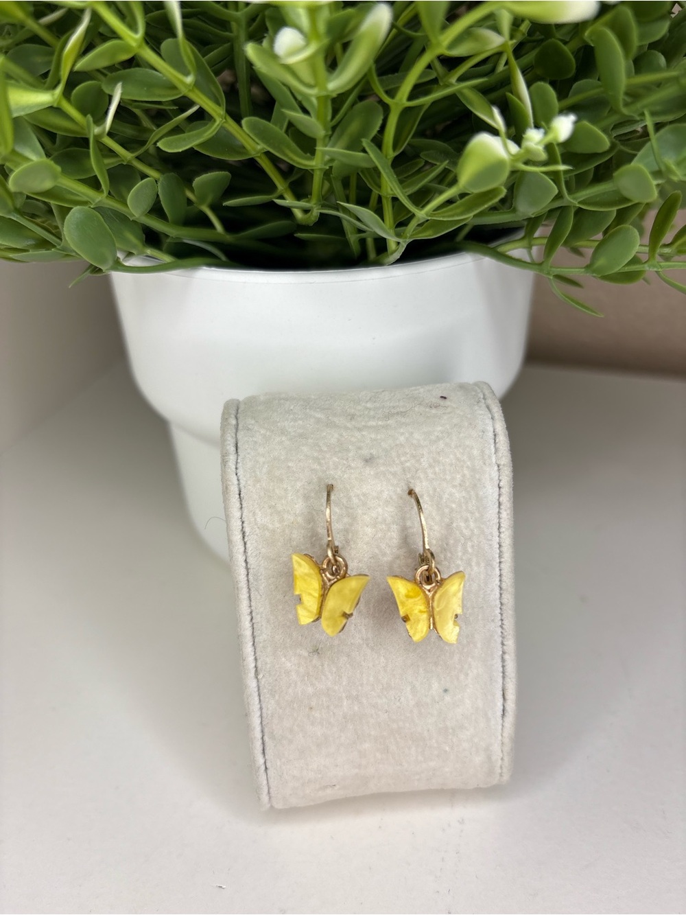 Y2K Butterfly Drop Huggie Hoop Earrings Yellow Acrylic Gold Tone Dangle